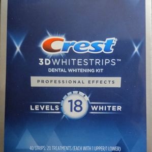 Crest 3 D WHITESTRIPS